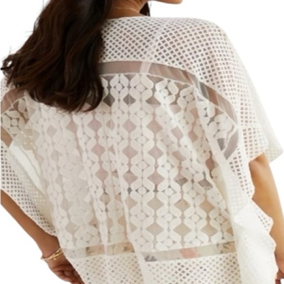Anthropologie Ivory Lace Crochet Split Sleeve Poncho Top One Size Bohemian - Picture 7 of 10